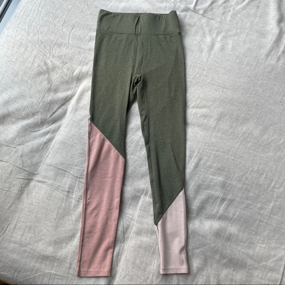 WE OVER ME Synergy Leggings Green Olive Pink XS - Picture 2 of 10